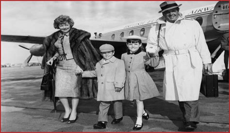 Did Desi Arnaz Jr have a child at 15?