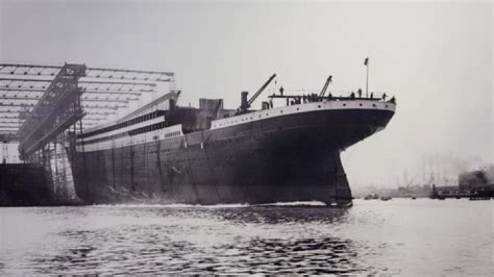 how big was the titanic boat