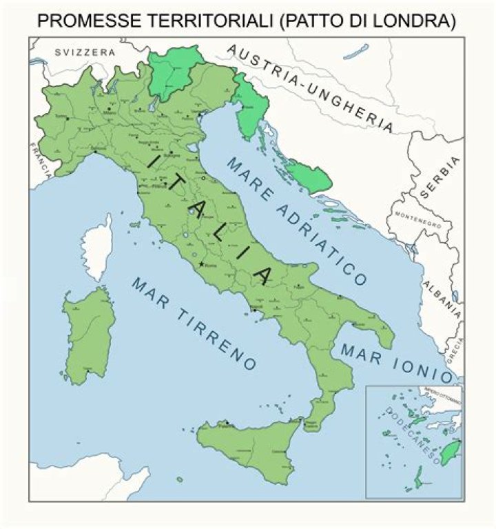 how did italy's location help it become the birthplace of the renaissance