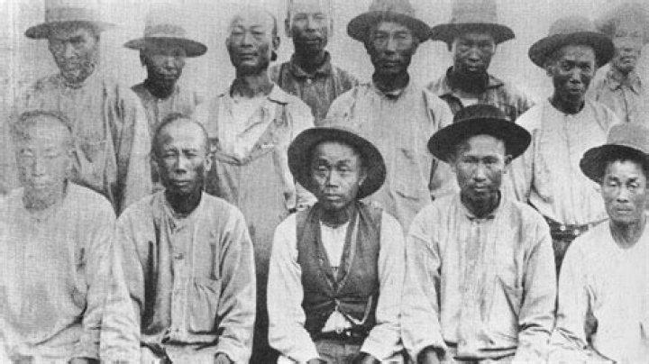 how did us labor unions treat chinese immigrants in the 1800s?