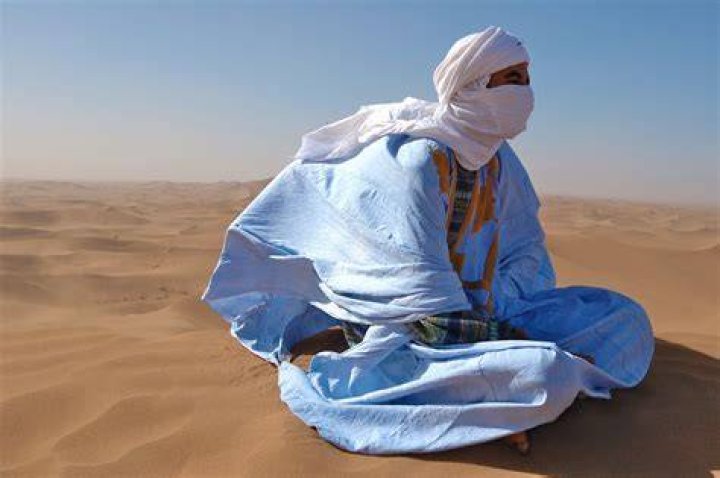 how do people live in the sahara desert