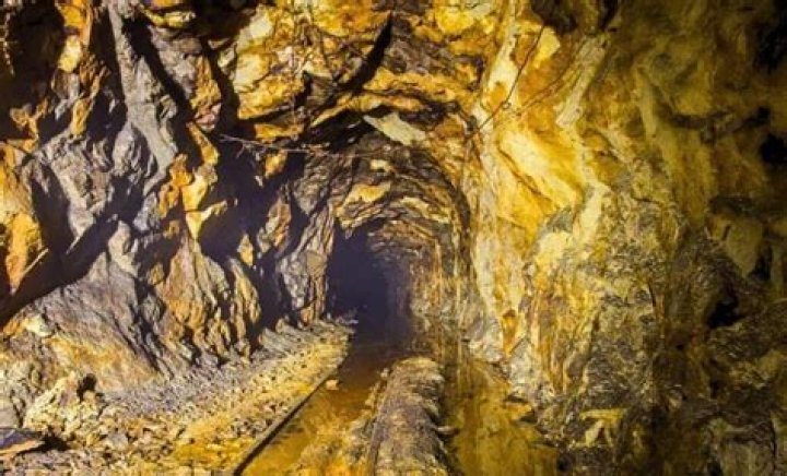 how hard is it to find gold
