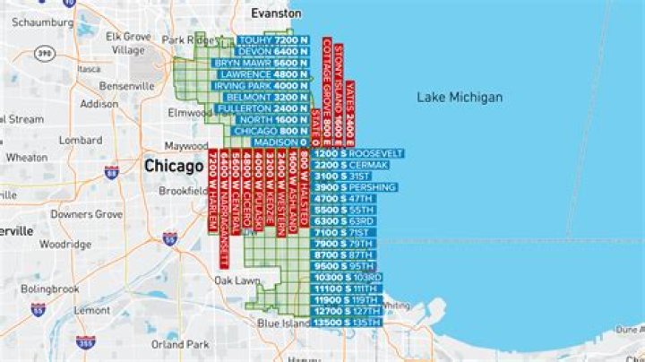 how many chicago city blocks in a mile