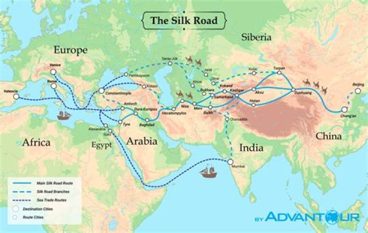 how many trade routes meet in makkah