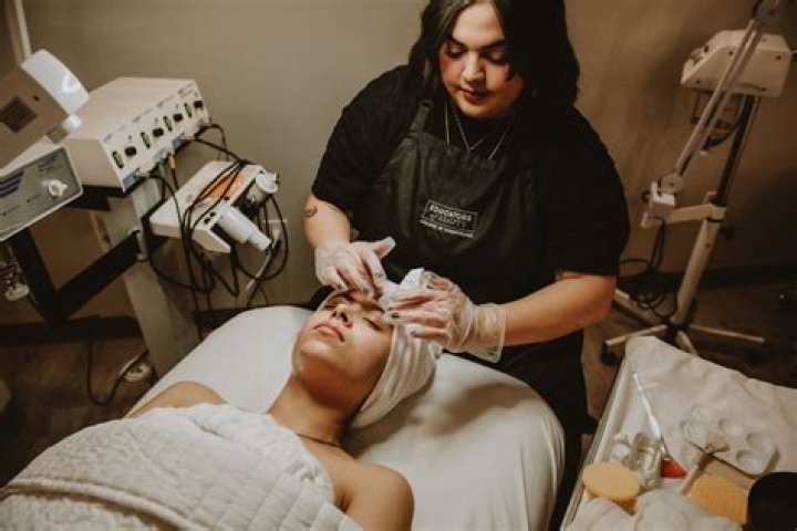 how much do estheticians make in utah