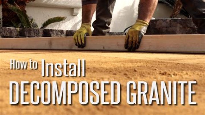how much does decomposed granite weigh