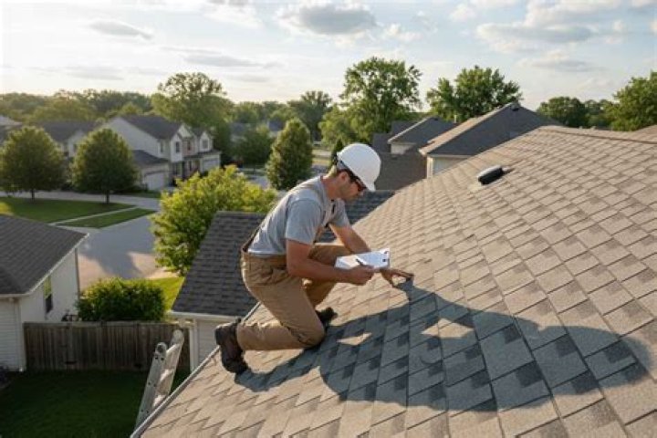 how to become a roof inspector