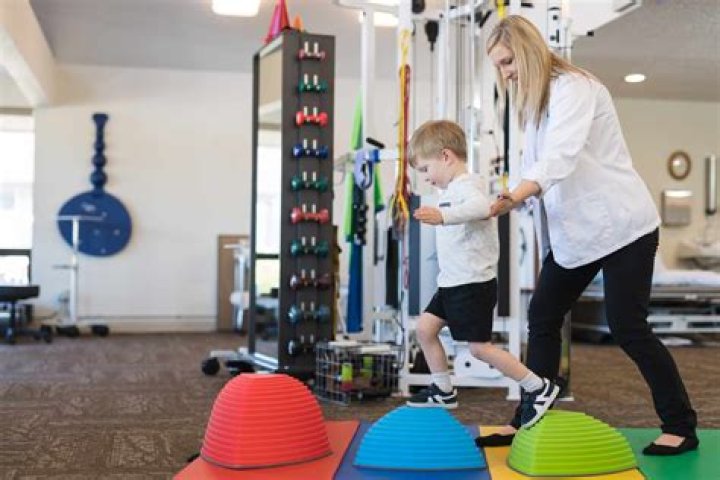 how to become pediatric physical therapist