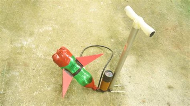 how to build bottle rockets