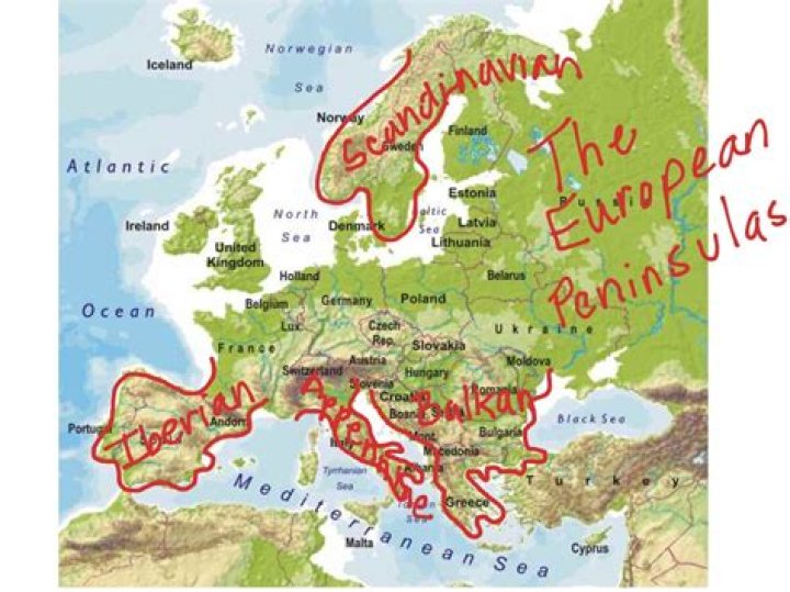what are the major peninsulas of europe