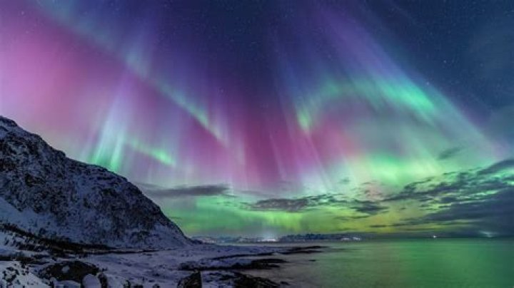 what does aurora mean in english