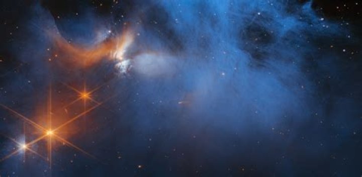 what force(s) are responsible for the collapse of an interstellar cloud?