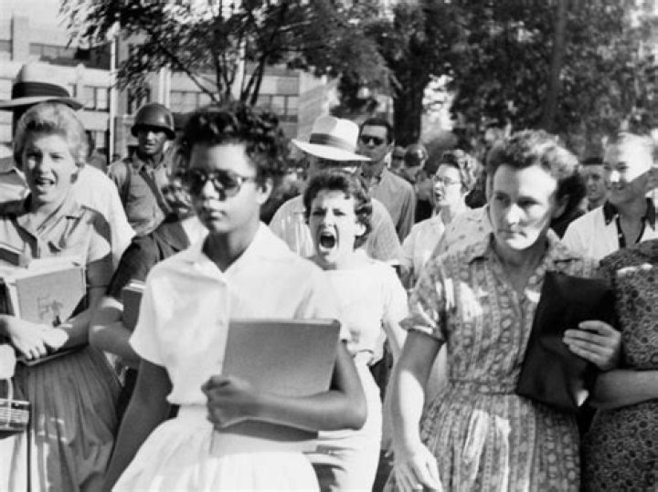 what happened on may 17, 1954