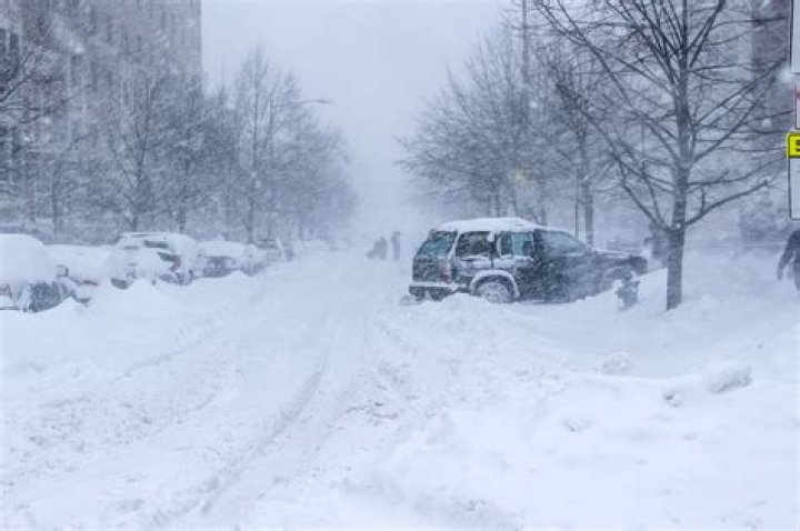 what happens before a blizzard