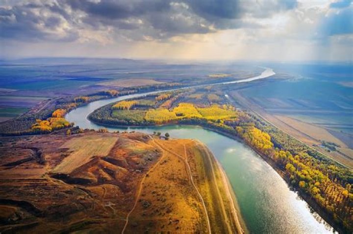what is the biggest river in europe