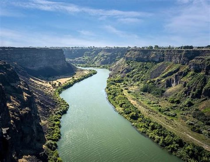 what is the deepest river gorge in north america?