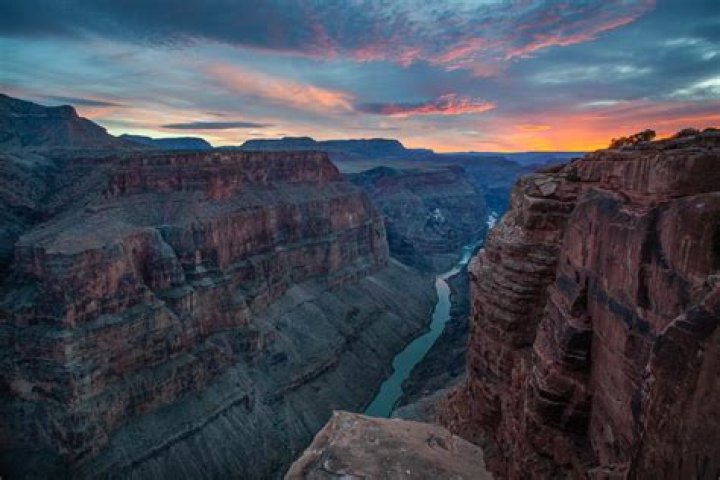 what is the river that flows through the grand canyon
