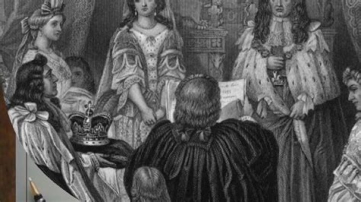 what powers did colonial governments have in the 18th century