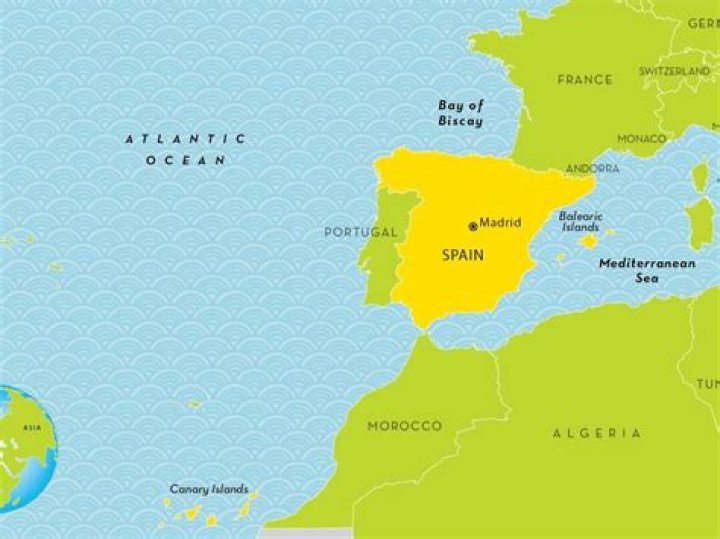 what two countries are located on the iberian peninsula