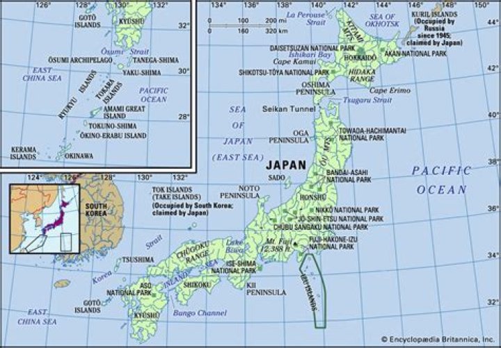 where is japan located in relation to the philippine islands