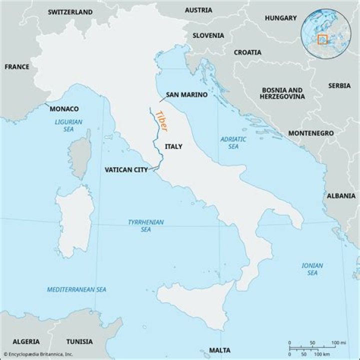 where is the tiber river on a map