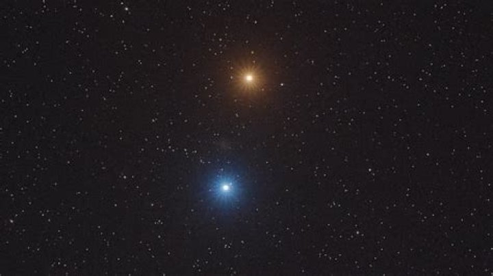 why can't we see stars during the day