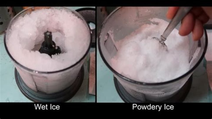 why does ice turn white